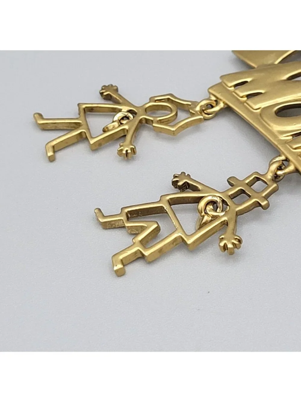 Gold Tone #1 Mom Pin Brooch Dangling Boy and Girl Charms Heart Accents Signed